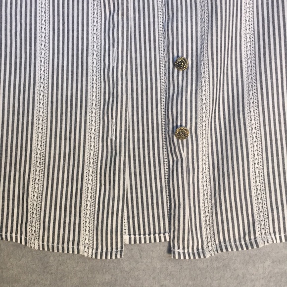 ANNE KLEIN 100% Cotton Striped Shirt w/Logo Buttons Tie Accents on 3/4 Sleeves - Picture 9 of 15